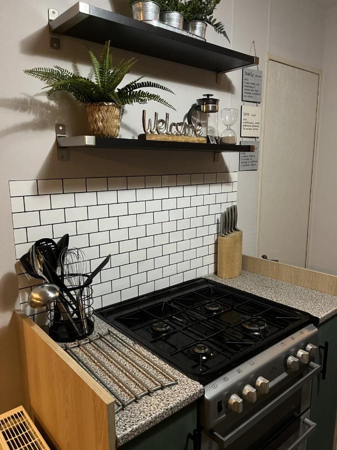 Beautiful 3 Bedroom Caravan With Hot Tub - Tattershall Lakes Exterior foto